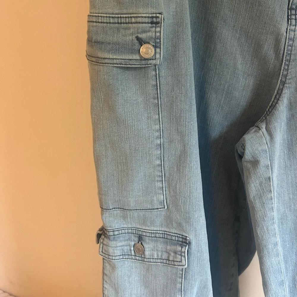 Almost‎ Famous women’s Denim Cargo Pants - Picture 2 of 7